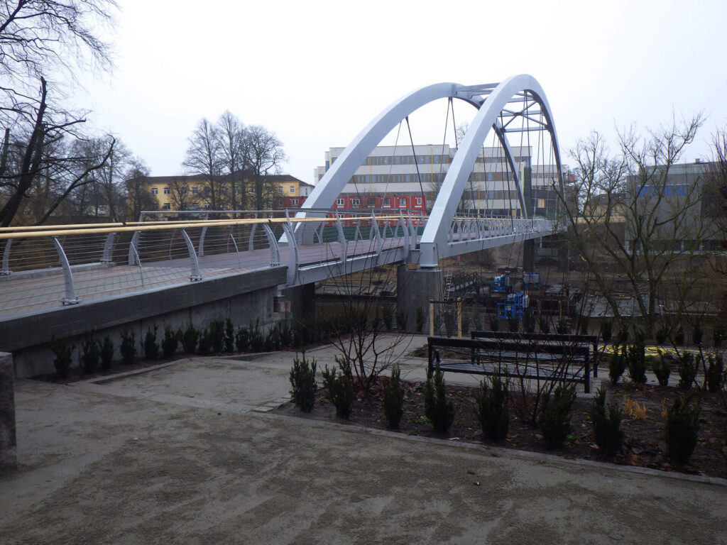 mönsterläggning av betongplattor vid tullportsbron i ängelholm